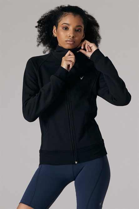 Abrigos-Vandalia-9242-Negro