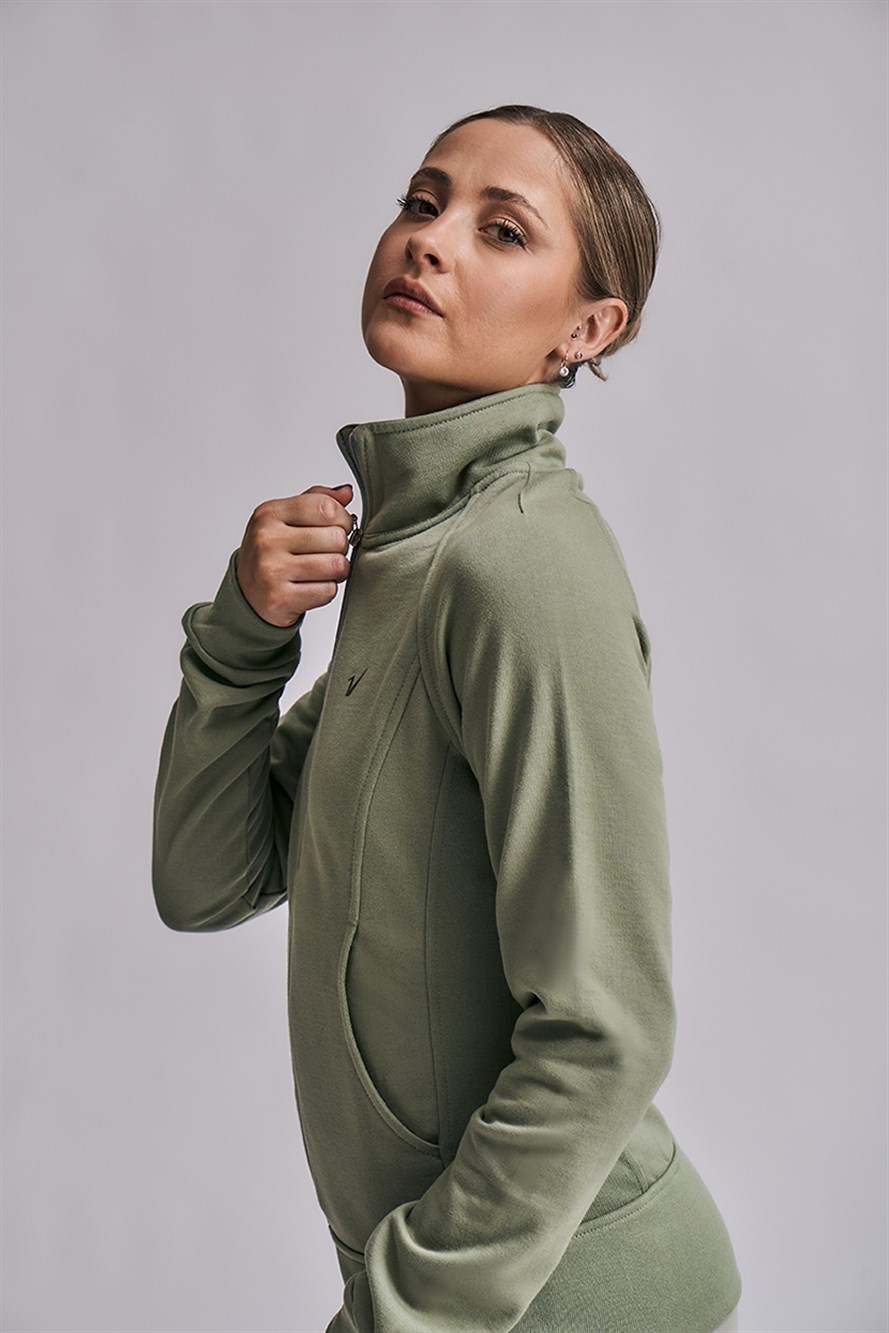 Abrigos-Vandalia-9242-Verde Seco